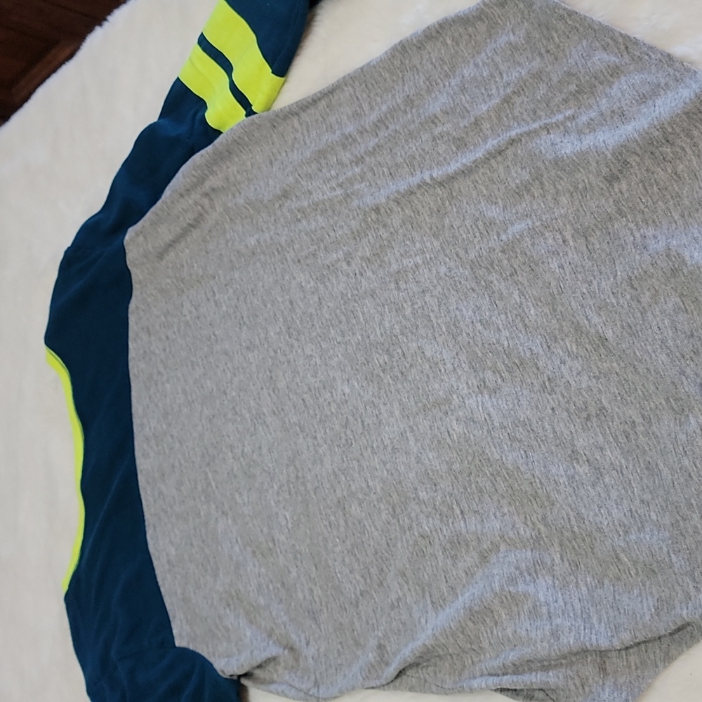 Pink Top - Picture 3 of 4